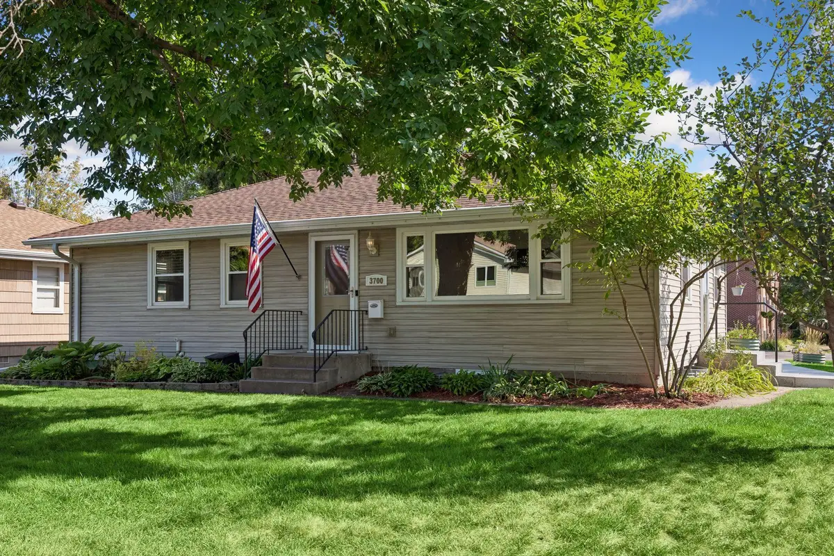 3700 Hubbard Avenue N, Robbinsdale, MN 55422 - #1