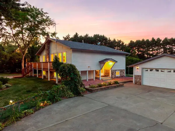 465 265th Avenue Ne, Isanti, MN 55040