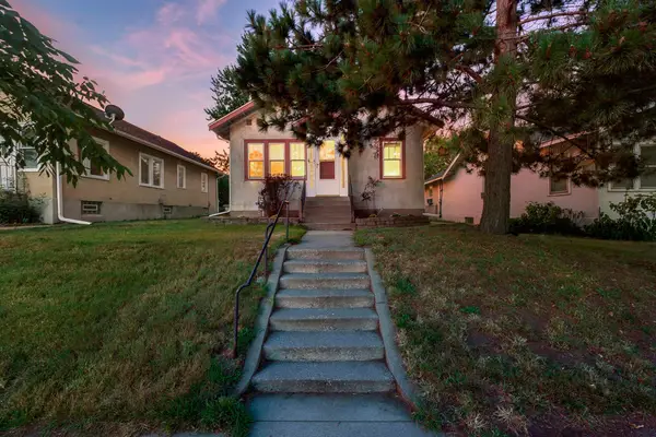 4142 18th Avenue S, Minneapolis, MN 55407