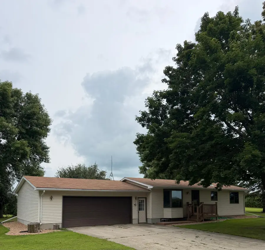 306 9th Avenue, Clarkfield, MN 56223 - #2