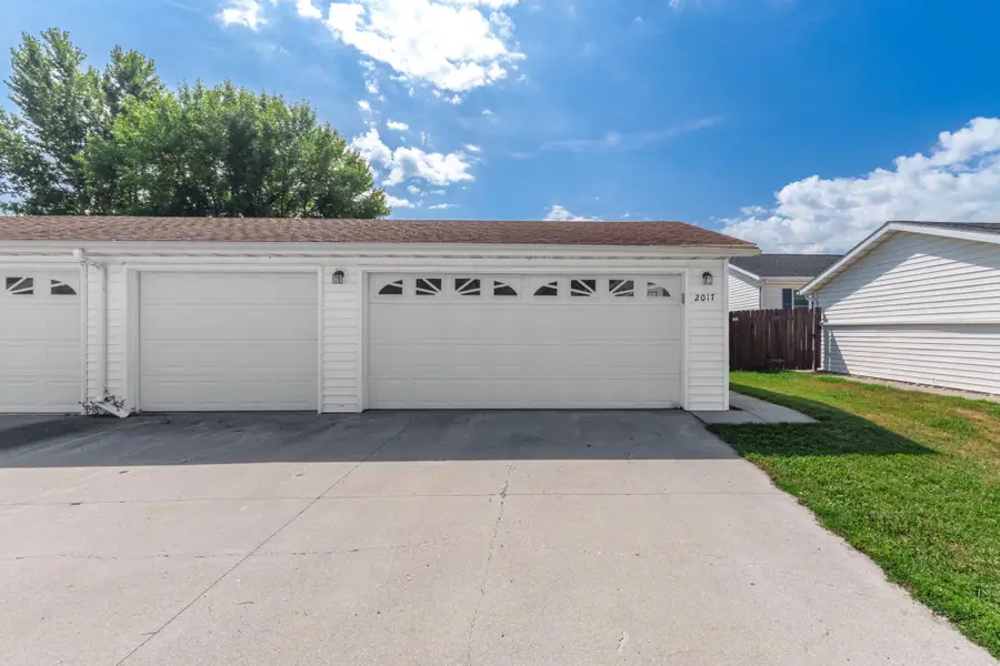 2017 32nd Avenue S, Fargo, ND 58103 - #3