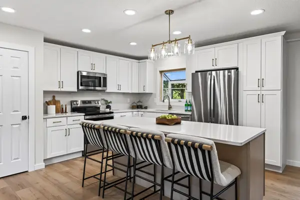 383 Walker Drive, Vadnais Heights, MN 55127
