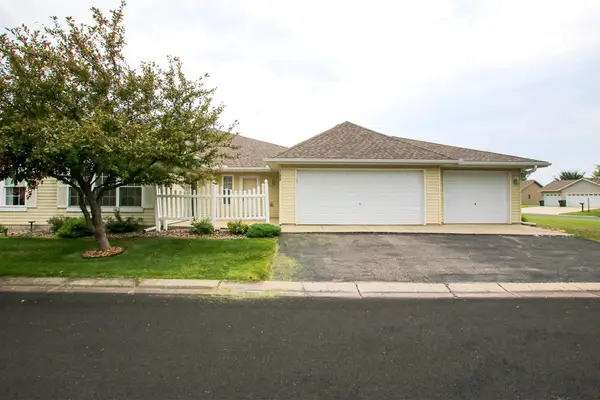 1088 Blackbird Trail Sw, Hutchinson, MN 55350