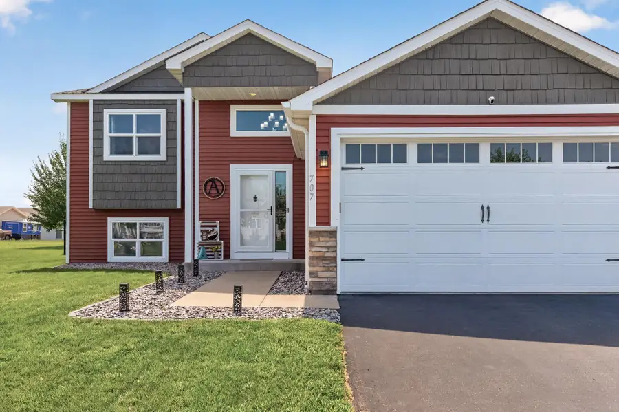 707 Greenwood Street Sw, Isanti, MN 55040 - #2