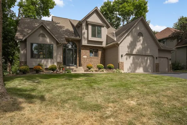 1381 Interlachen Drive, Eagan, MN 55123