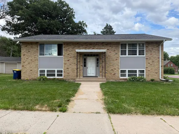 305 N Van Buren Avenue, Springfield, MN 56087