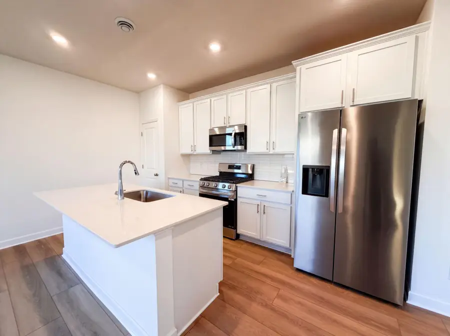 10773 Hemingway Avenue S, Cottage Grove, MN 55016 - #2