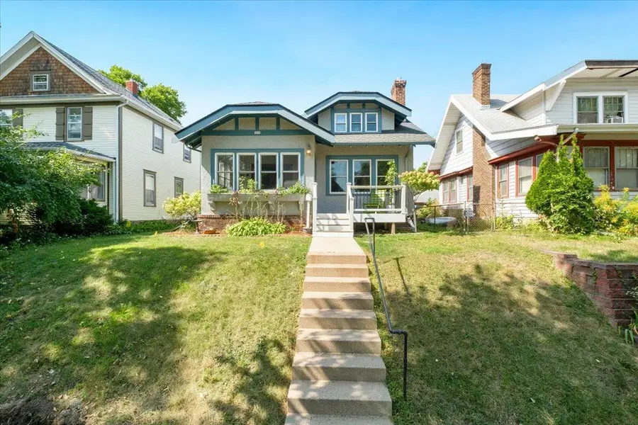 2606 Hayes Street Ne, Minneapolis, MN 55418 - #2