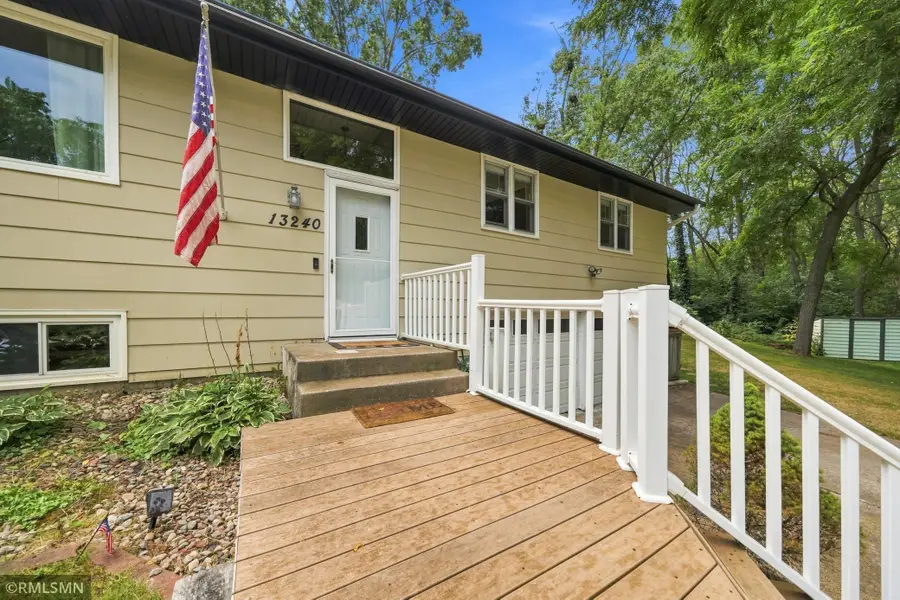 13240 Dahlgren Road, Minnetonka, MN 55305 - #2