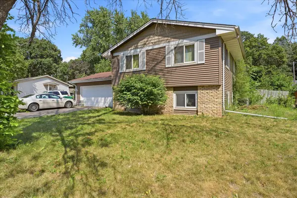 6515 Fridley Street Ne, Fridley, MN 55432
