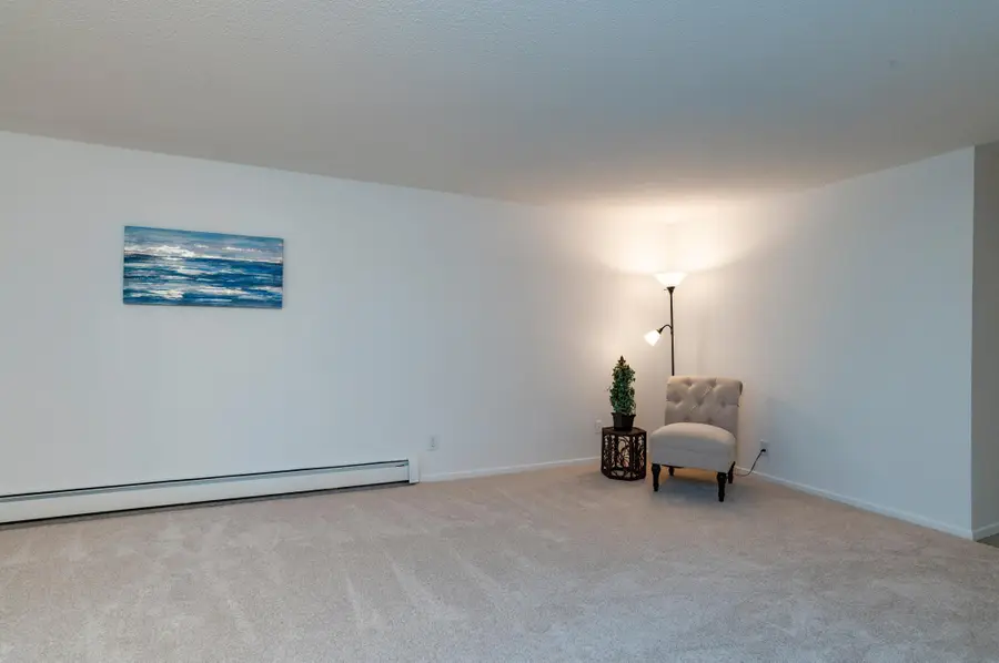 2670 Oxford Street N #204, Roseville, MN 55113 - #3