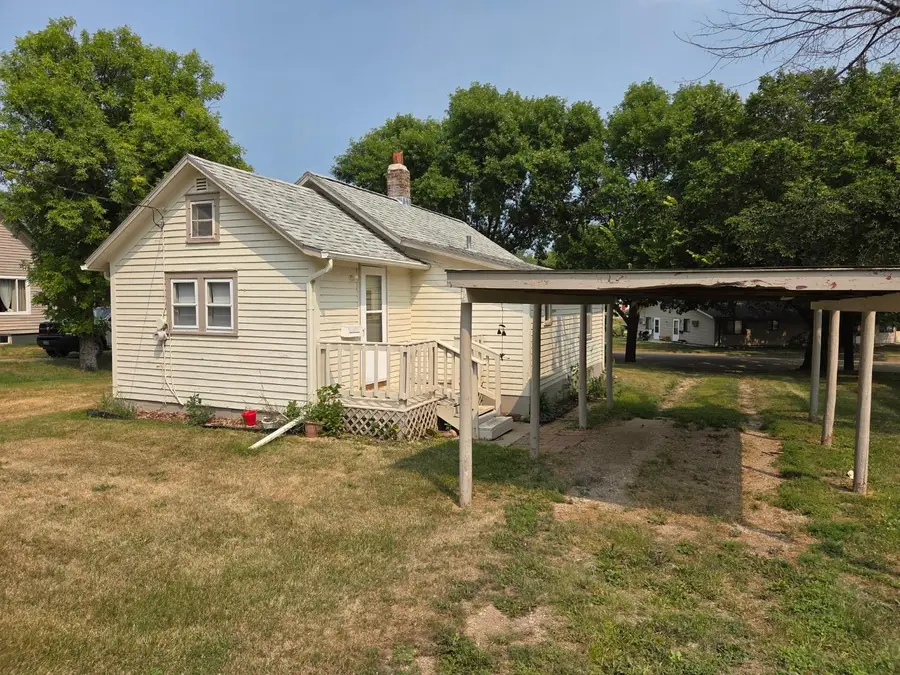 267 2nd Street Sw, Forman, ND 58032 - #3