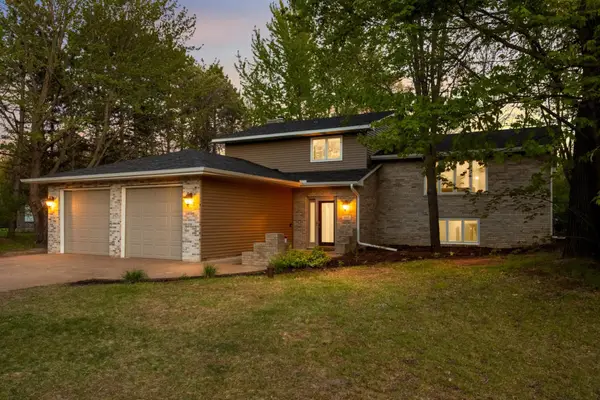 410 167th Lane Ne, Ham Lake, MN 55304