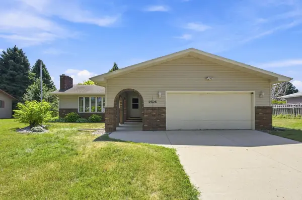 2626 Eastgate Drive S, Fargo, ND 58103