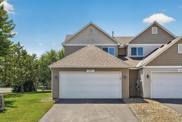 12160 Xylite Street Ne #D, Blaine, MN 55449
