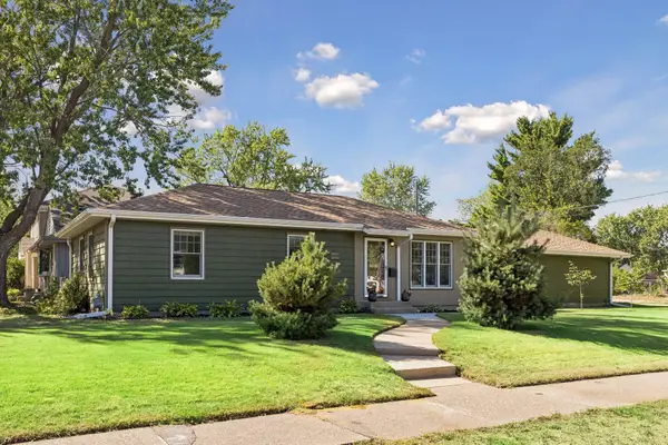 5950 Upton Avenue S, Minneapolis, MN 55410
