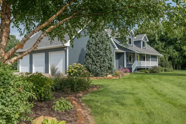 18500 510th Avenue, Lake Crystal, MN 56055