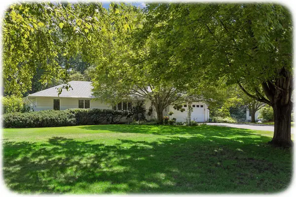 12915 Lone Oak Drive, Minnetonka, MN 55305