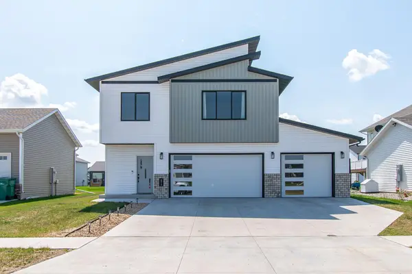 6013 Kodiak Lane, Horace, ND 58047