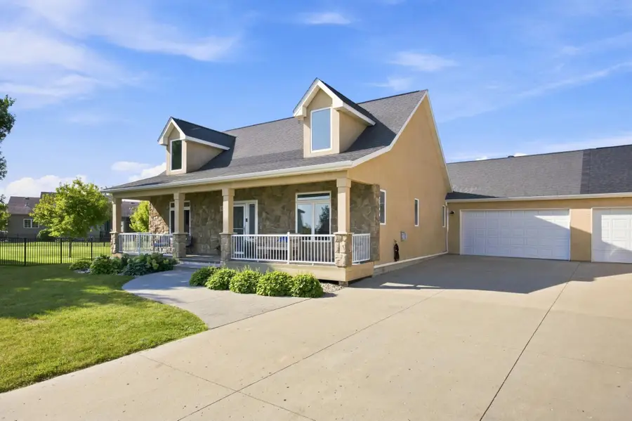 823 Birdie Court, Mapleton, ND 58059 - #2