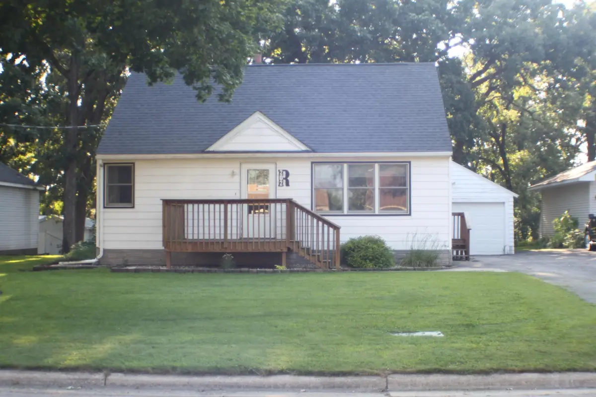 202 4th Street Nw, Rose Creek, MN 55970 - #1