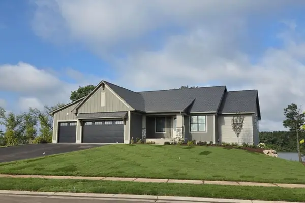 1053 Hart Lake Avenue, New Richmond, WI 54017