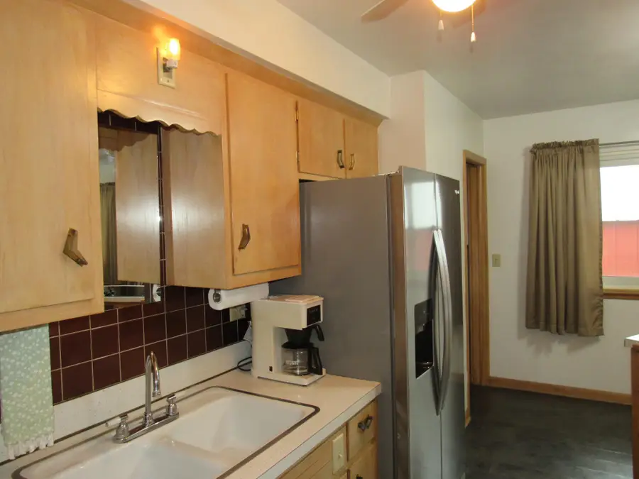 102 6th Street S, Swea City, IA 50590 - #2