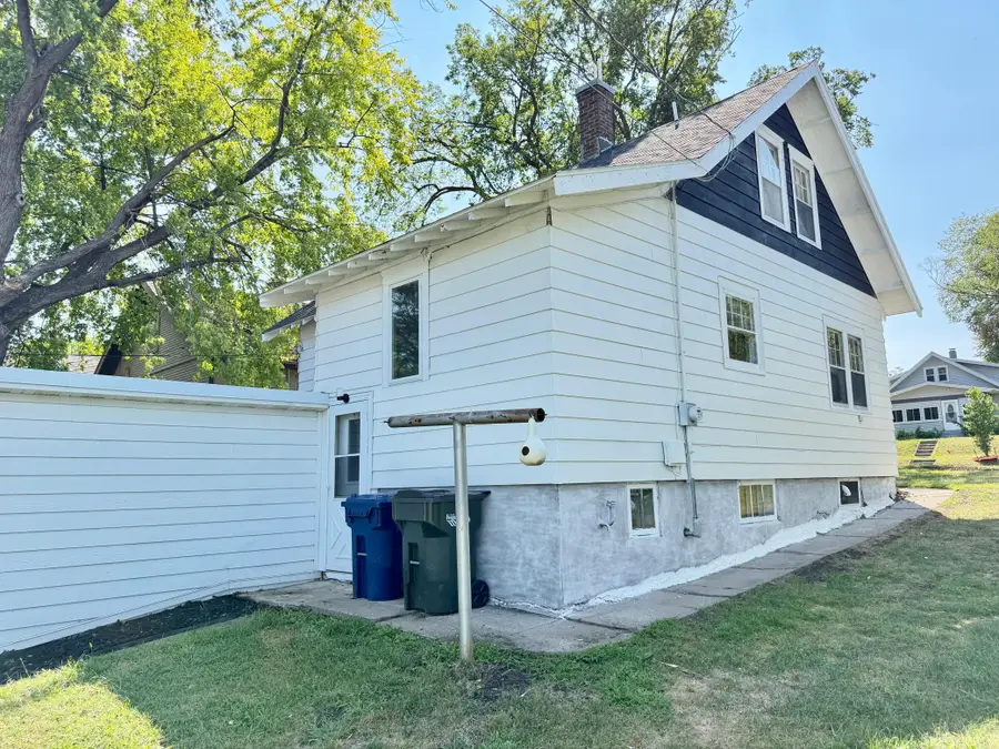 509 E Vernon Avenue, Fergus Falls, MN 56537 - #3