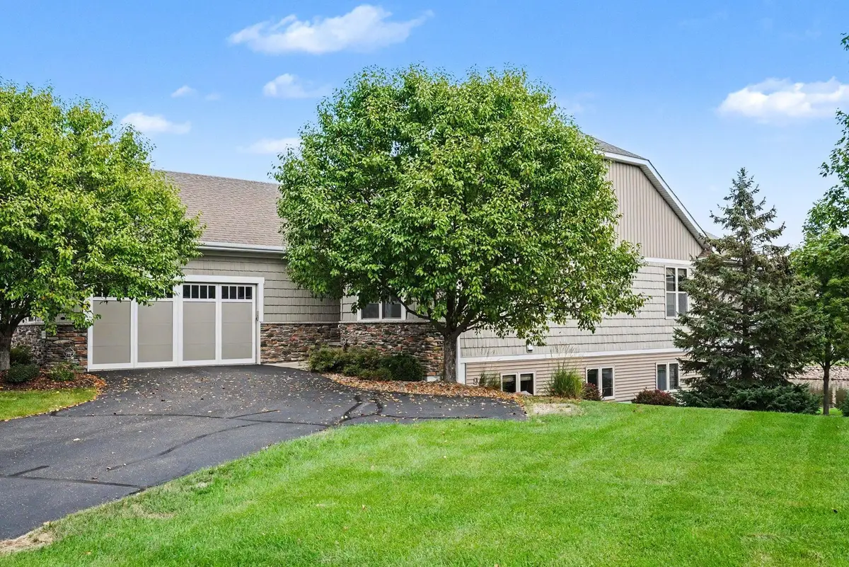 10776 Lyndale Bluffs Trail, Bloomington, MN 55420 - #1
