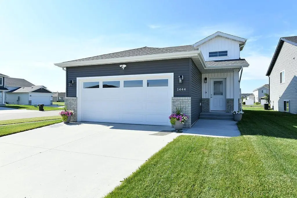 1444 69 Avenue S, Fargo, ND 58104 - #1