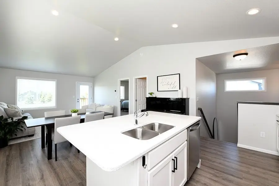 1444 69 Avenue S, Fargo, ND 58104 - #2