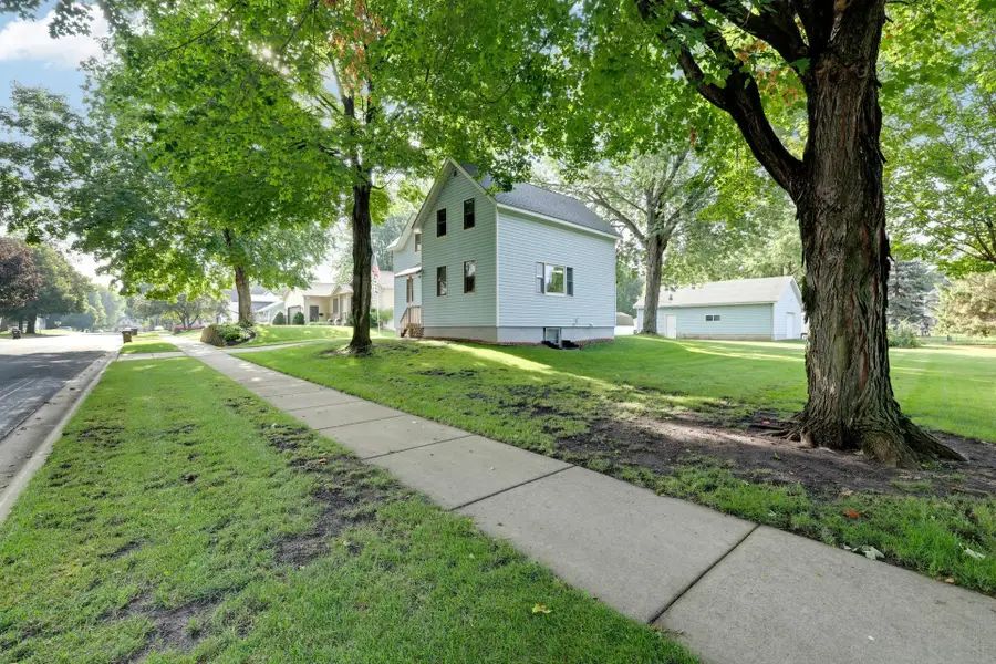 110 2nd Street Sw, New Prague, MN 56071 - #3