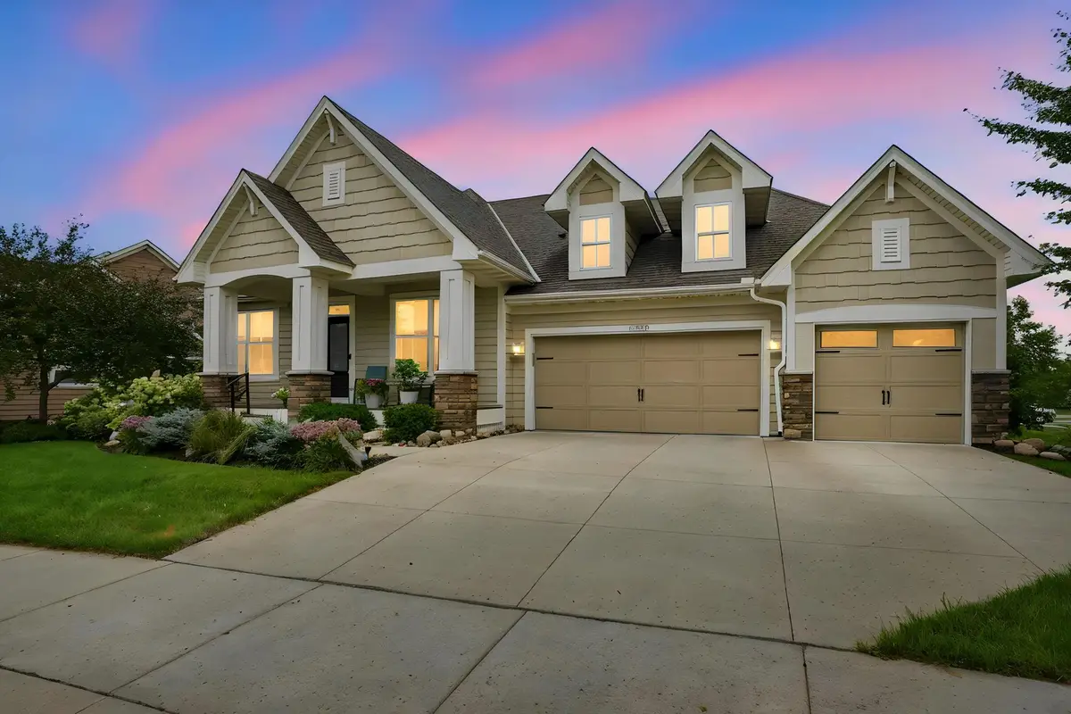 16588 E Lake Drive, Lakeville, MN 55044 - #1