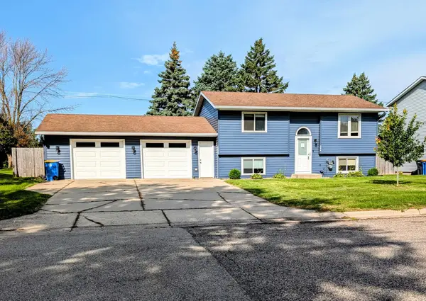 404 Kim Lane, Owatonna, MN 55060