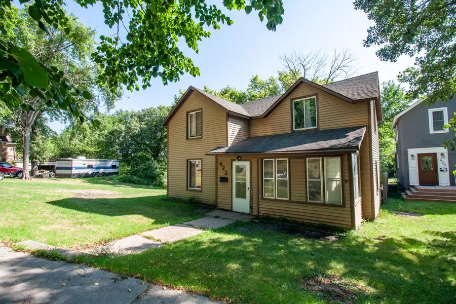 422 N Cleveland Avenue, Fergus Falls, MN 56537 - #2
