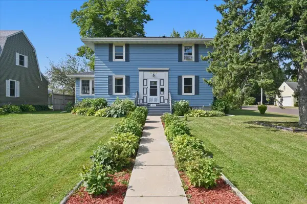 902 E 8th Street, Superior, WI 54880