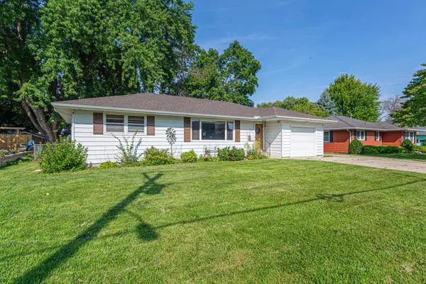 1334 Lincoln Avenue, Owatonna, MN 55060