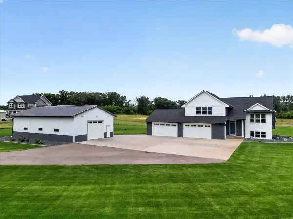 7700 Lent Trail, Stacy, MN 55079
