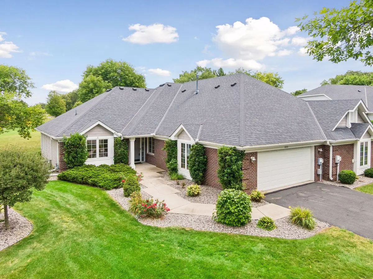8810 Pointe Vista Drive, Victoria, MN 55386 - #1