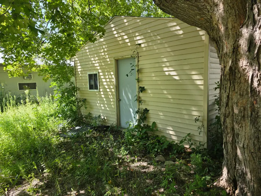 301 Main Street W, Clarks Grove, MN 56016 - #3