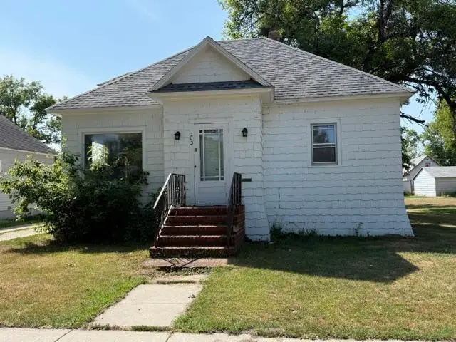 213 11th Street N, Breckenridge, MN 56520 - #1