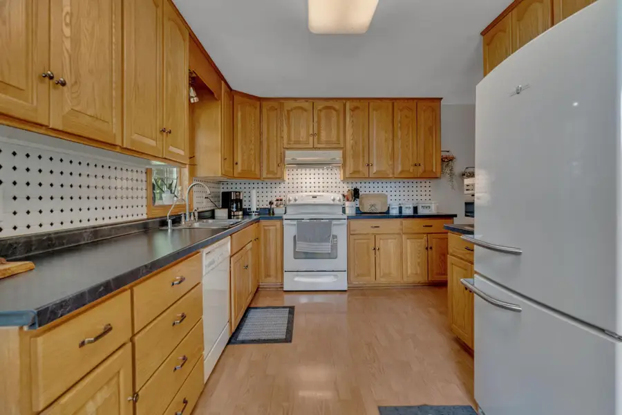 9372 71st Street Ne, Spicer, MN 56288 - #3