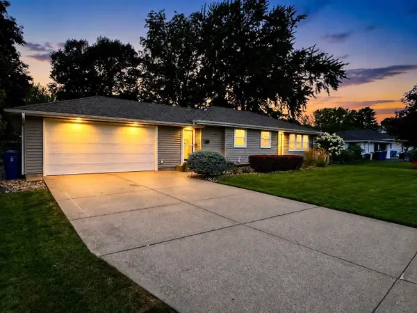 10118 Park Avenue S, Bloomington, MN 55420