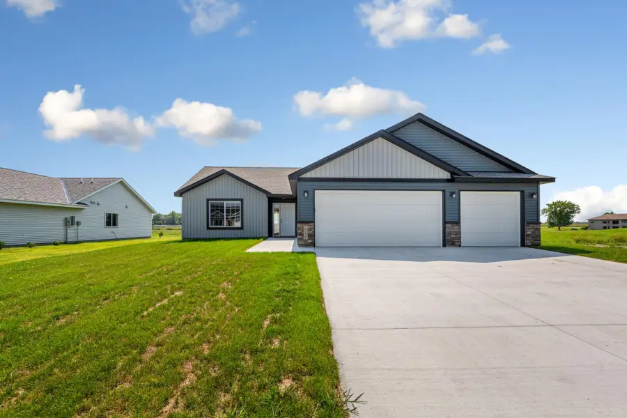 812 Pond View Drive, Arlington, MN 55307 - #3