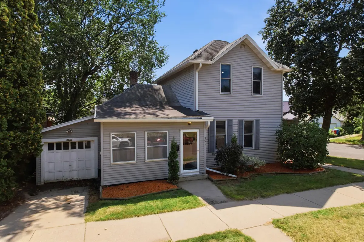 351 E Sanborn Street, Winona, MN 55987 - #1