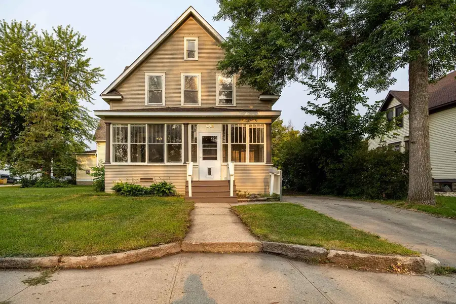 603 Horace Avenue N, Thief River Falls, MN 56701 - #2