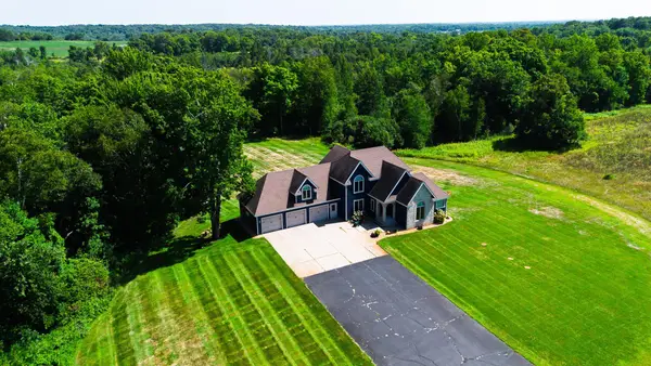 38798 County Road 2, Saint Joseph, MN 56374