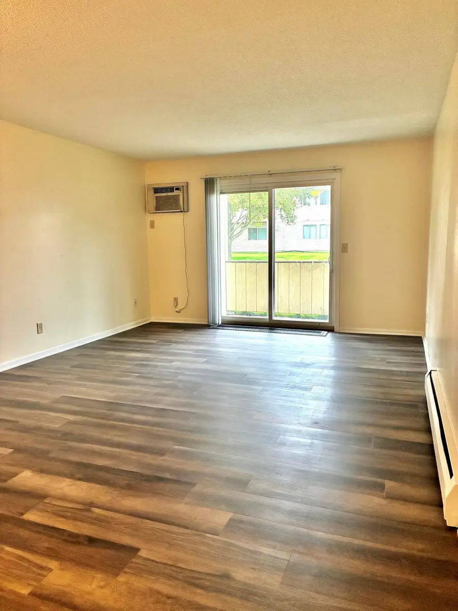 2120 Valleyhigh Drive Nw #C102, Rochester, MN 55901 - #3