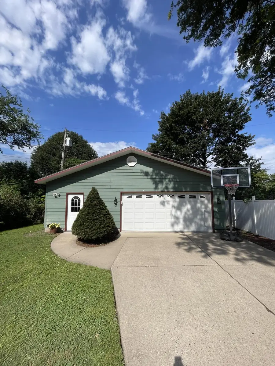 669 Main Street, Winona, MN 55987 - #2
