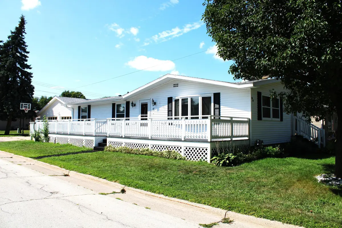 Address Withheld By Seller, Winona, MN 55987 - #1